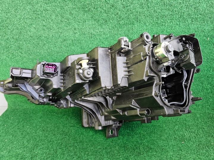 фото №14, Фара audi q8 4m 4m8941034 повний led перед права гарна європа
