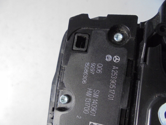 фото №8, Панель керування mercedes glc w253