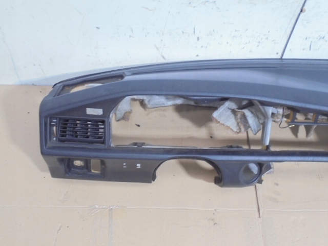 фото №7, Mercedes 190 w201 88-93 капот панель бардачок