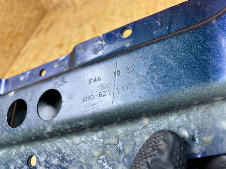 фото №10, Кронштейн тримач кріплення крила перед лівий audi q7 ii 4m 4m0821137b 15-