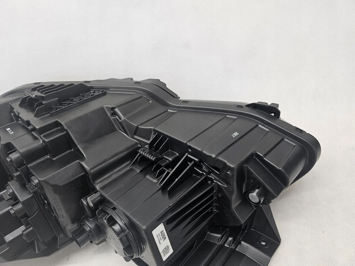 фото №13, Kia ev6 лампа перед передняя правая полный led европа 92102-cv0 идеальная