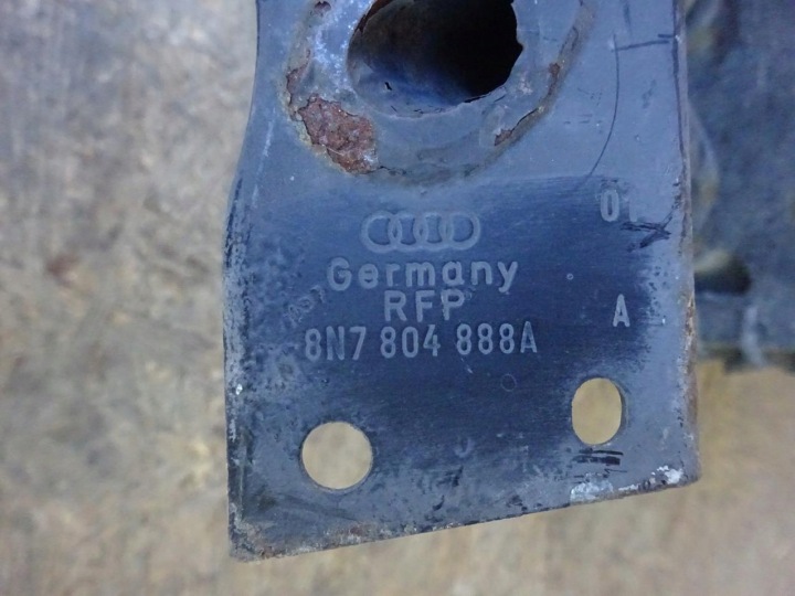фото №8, Audi tt 8n 8n7 cabrio защита корпус акумулятора 8n7937557 8n7804888a
