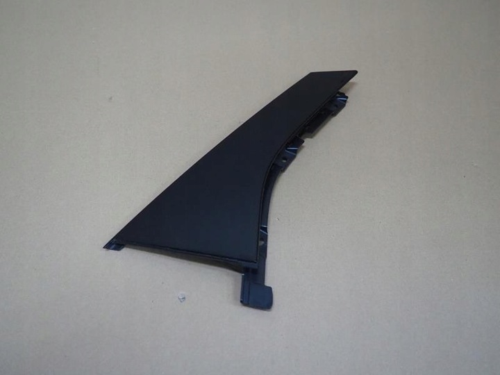 фото №1, Накладка стійка двері правий зад focus mk3 універсал