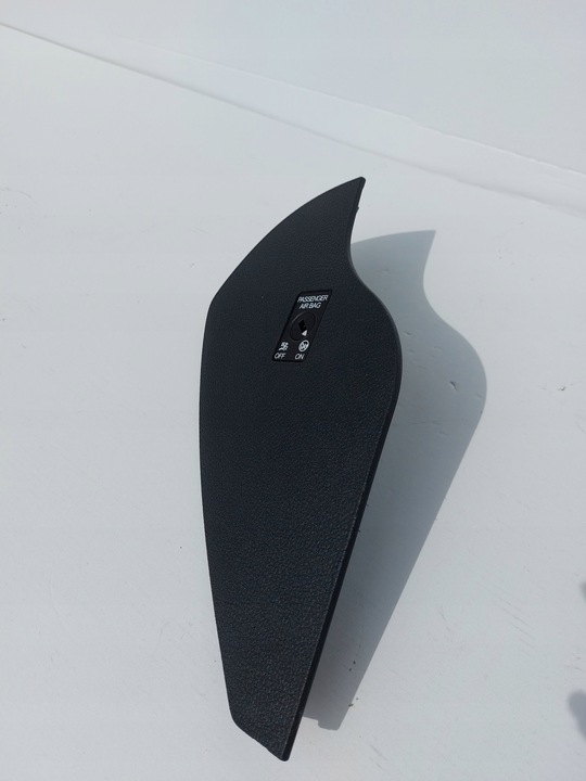 фото №1, Golf vii защита обивка консоли правая 5g1858218