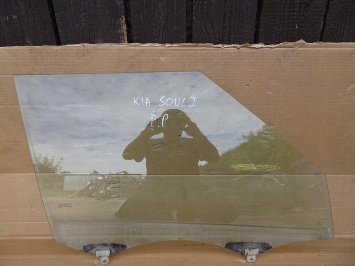 фото №1, Kia soul i скло правий перед