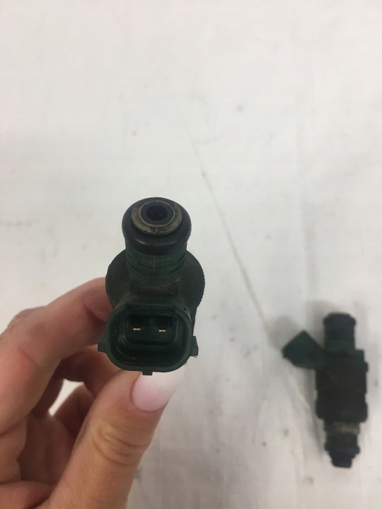 фото №14, Audi a3 a4 1.6 8v инжектор 037906031al