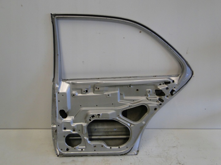 фото №8, Mercedes e класс 210 w210 дверь задние правые sedan