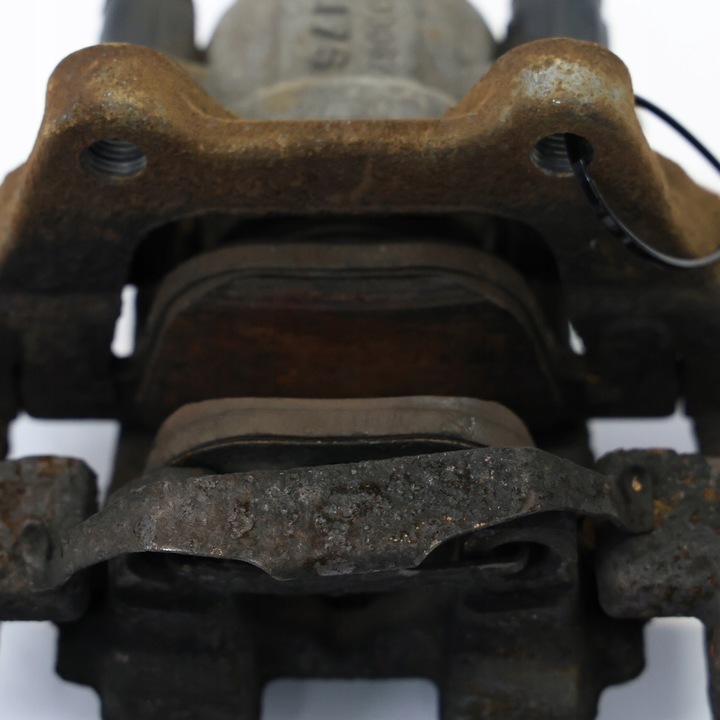 фото №11, Bmw f30 f31 f32 корпус затискач гальмівний зад ліва 6850973