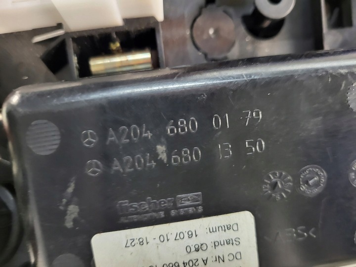 фото №11, Mercedes c w204 sedan пепельница бардачок