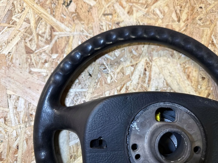 фото №9, Volkswagen golf iv 2000 кермо