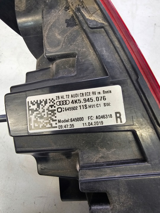 фото №7, Лампа праві зад w кришка багажника audi a6 c8 4k5945076