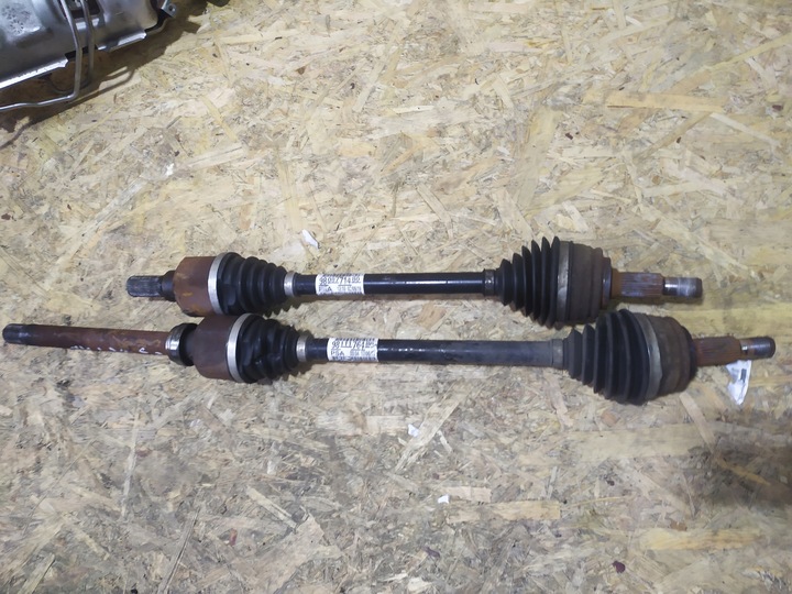 фото №1, Полуось левая 9808771480 1.6 thp c5 aircross 3008 ii