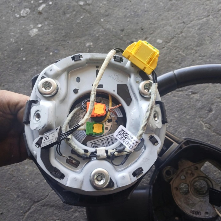 фото №9, Audi a5 8t 07-11r a4 b8 кермо шкіряний 8t0419091gb