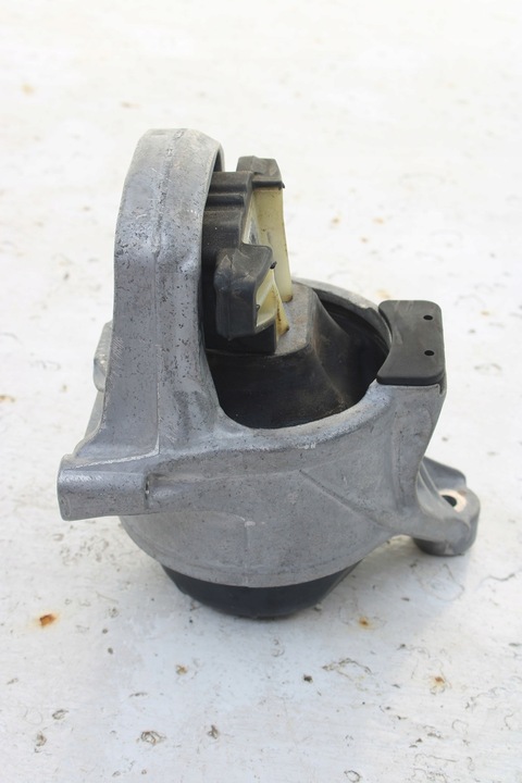фото №9, Audi a4 a5 подушка двигателя лапи 8w0199371ct 8w0199371bh 4m0199371fc 8w0199