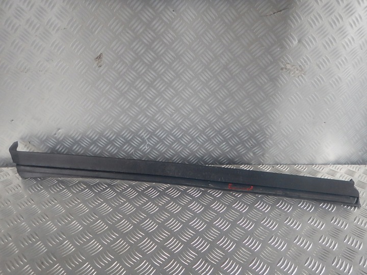 фото №1, Lexus rx rx350 rx450 rx450h iii права молдинг na двері перед 75735-48020
