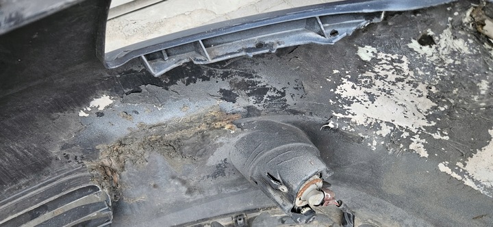 фото №10, Toyota corolla verso бампер перед 01-04r