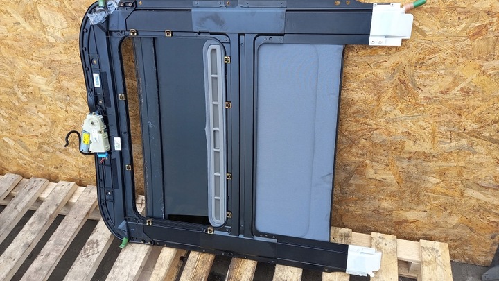 фото №6, Люк audi a6 c5 98r sedan 8d0877255