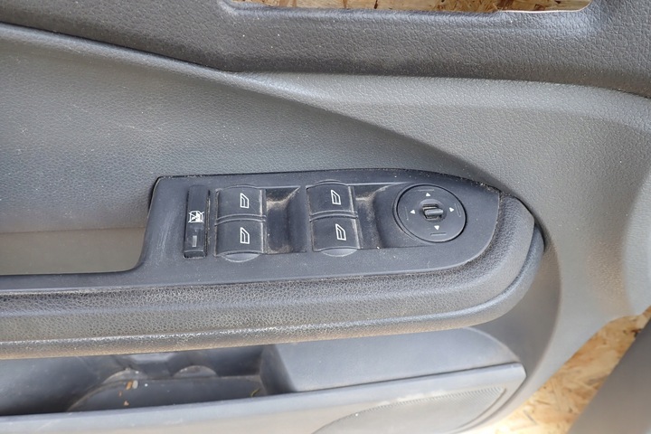 фото №9, Обшивки обивка дверь ford focus c max mk1