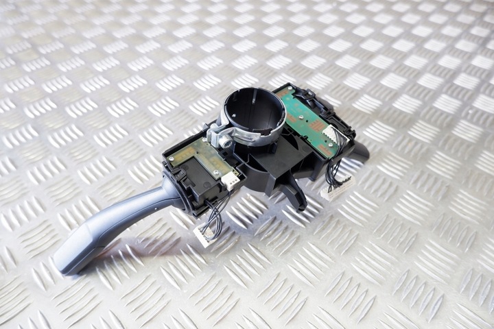 фото №8, Підкермові важелі vw touareg 7p5 7p6953502 3.0l дизель 180kw 2012