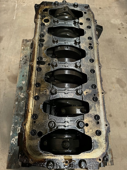 фото №7, Блок стійка двигуна комплектний курсор 11 iveco stralis hi-way e 6