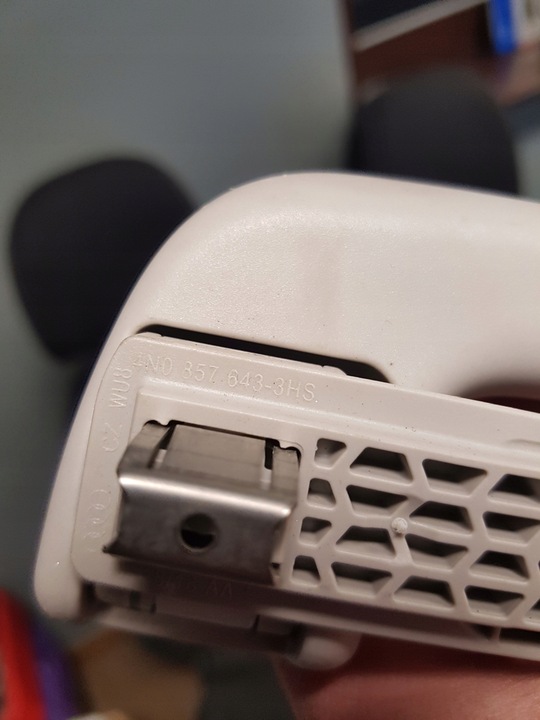 фото №5, Ручка держатель потолок vw touareg iii 4n0857643