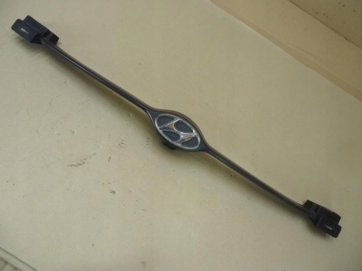 фото №1, Hyundai h-1 h200 starex 97- решётка радиатора эмблема