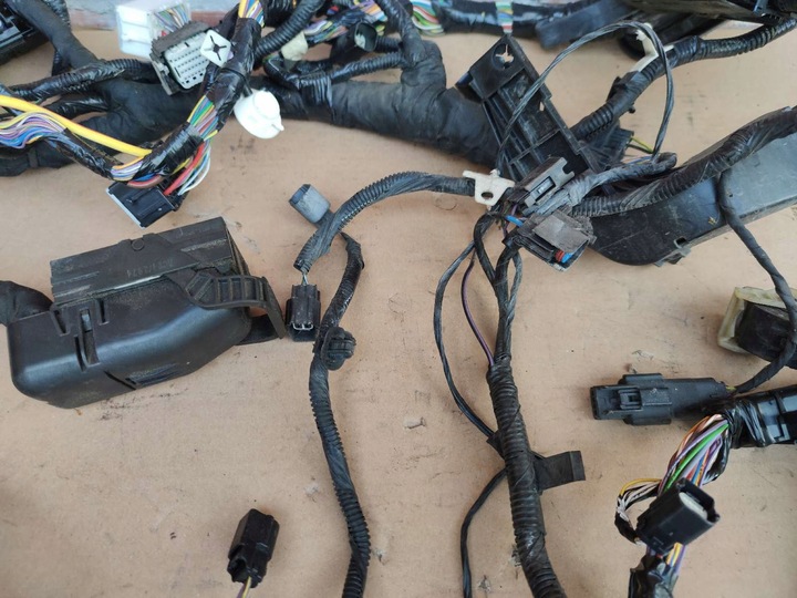 фото №8, Mondeo mk5 2.0 гібрид джгут двигуна установка