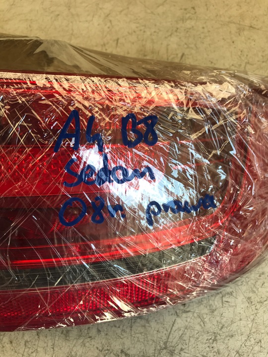 фото №7, Лампа правые зад w крыло audi a4 b8 sedan европа