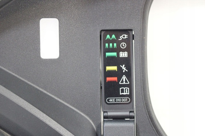 фото №5, Audi e-tron крышка розетка гнездо зарядки 4ke810001 4ke810393 4ke810774