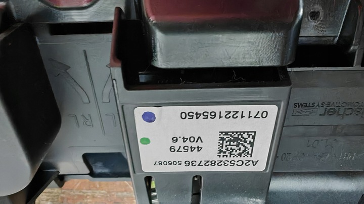 фото №12, Радио навигация дисплей mercedes w204 c класс a2048709690 a2048204697