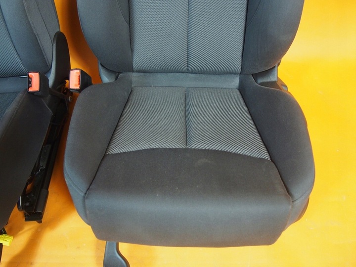 фото №7, Audi tt 8s cabrio сиденья туннель обшивки материал