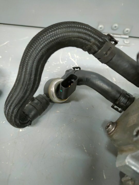 фото №13, Vw caddy 5 v 2k7 топливная система впрыска форсунки насос 2.0-tdi dtr delphi 05l130755