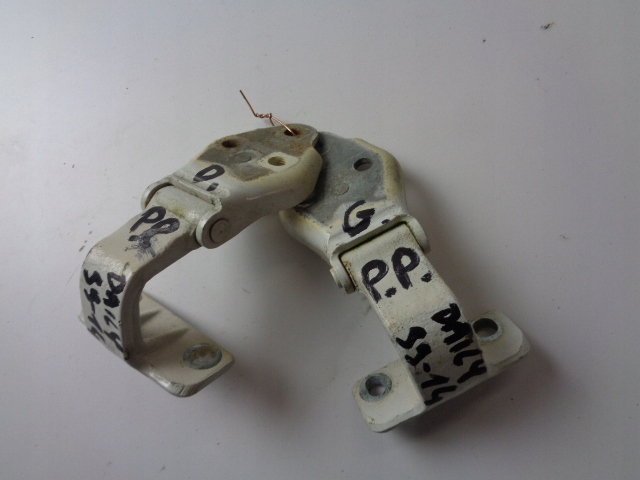 фото №1, Петлі двері праві перед iveco daily 1999-2014