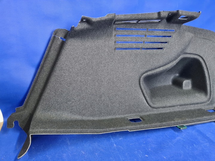 фото №9, Audi a4 b9 8w5 sedan оббивка боковина багажника права задня 8w5863880b