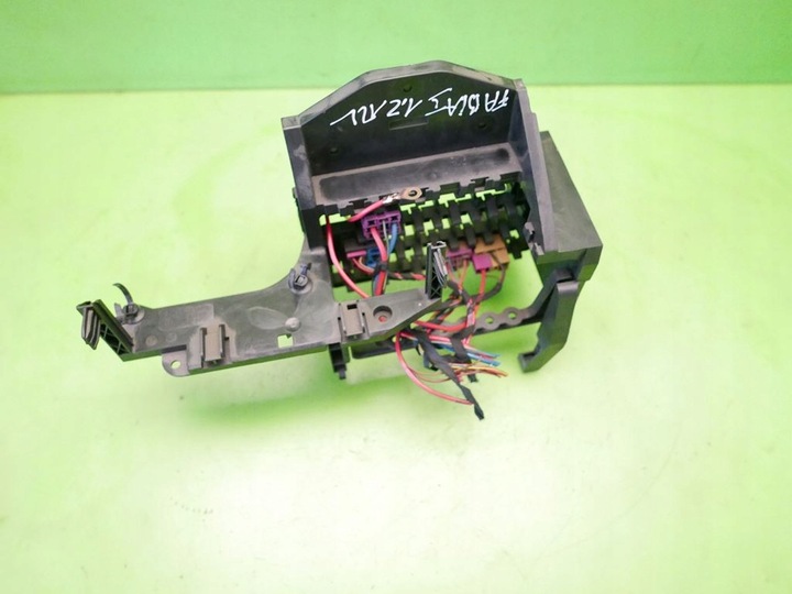 фото №8, Коробка реле skoda fabia i 6y 1.2 99-04