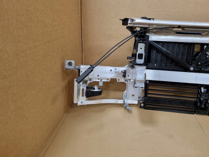 фото №10, Mercedes c-klasa w206 206 pas переднее усилитель a2066200000