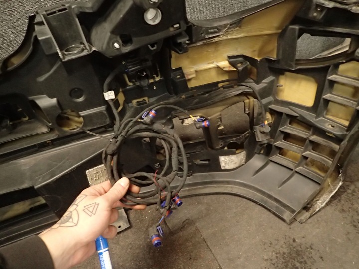 фото №8, Бампер перед mercedes r класс amg w251 жгут