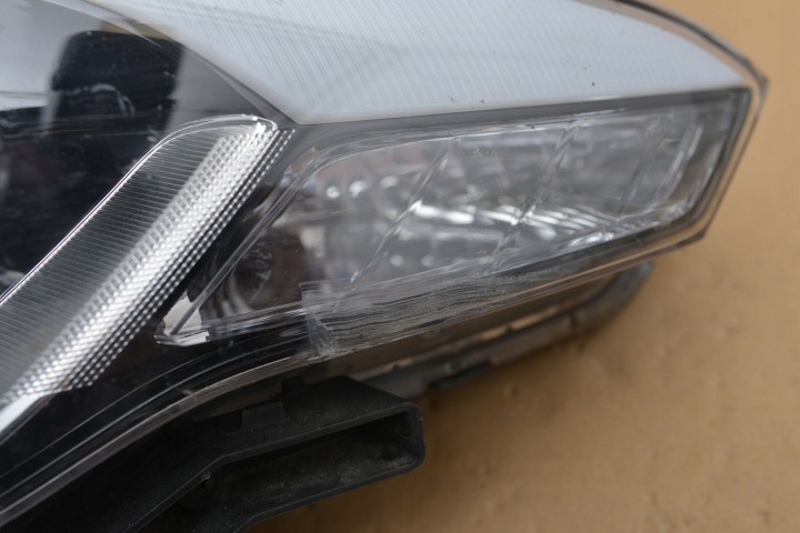фото №16, Hyundai i20 ii лінза+ led зчеплення гарна права 92102-c8
