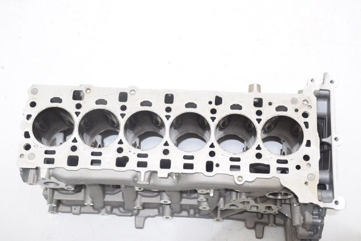 фото №10, Bmw g20 g22 g60 g70 740i g05 g06 40ix g07 b58b30p блок  двигуна b58