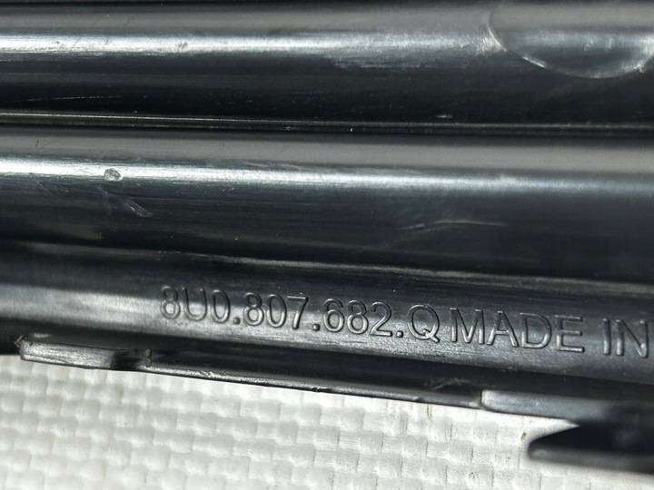 фото №5, Audi q3 рестайлінг права решітка бампера pdc