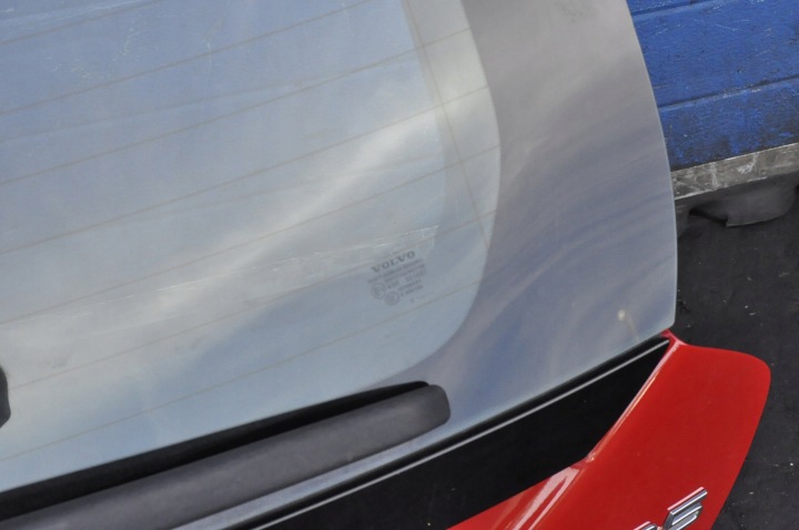 фото №7, Volvo v60 кришка кришка багажника зад задня 612-46