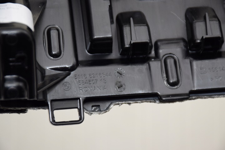 фото №15, Bmw 7 g70 тунель середній підлокітник перед середній консоль колір чорний