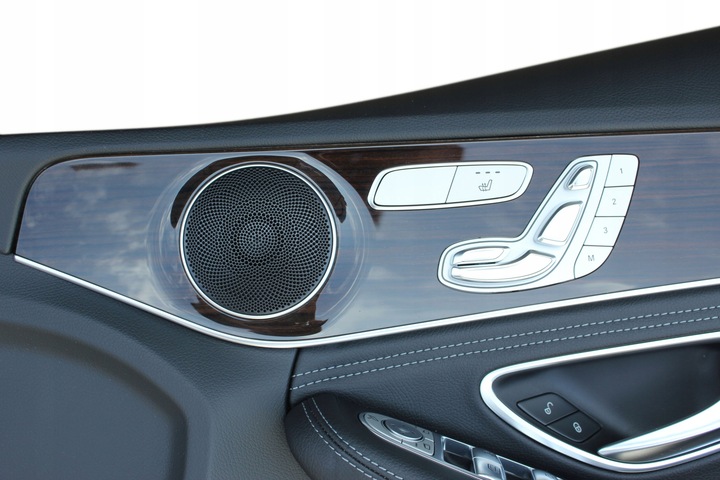 фото №10, Обшивки дверь mercedes c-klasa glc wer. английская