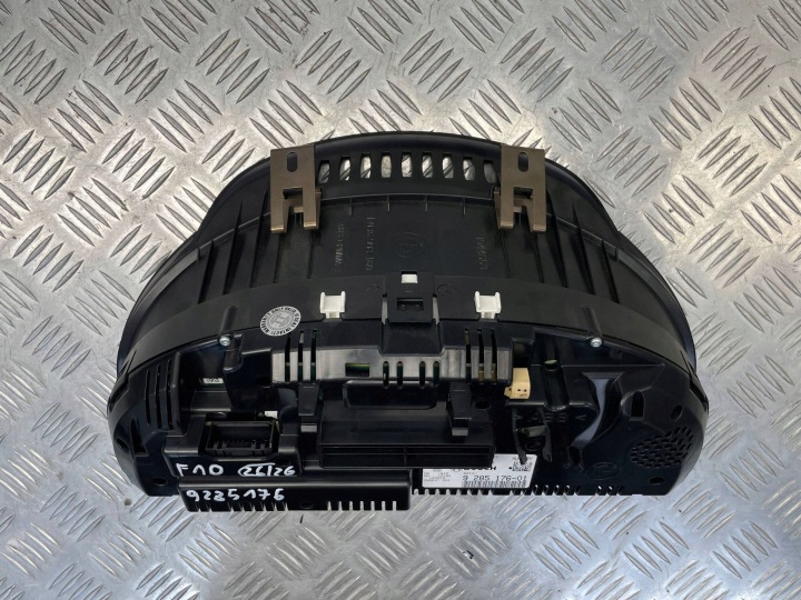 фото №13, Bmw (oem) 9285176 5' f10 панель приборов спидометр европа