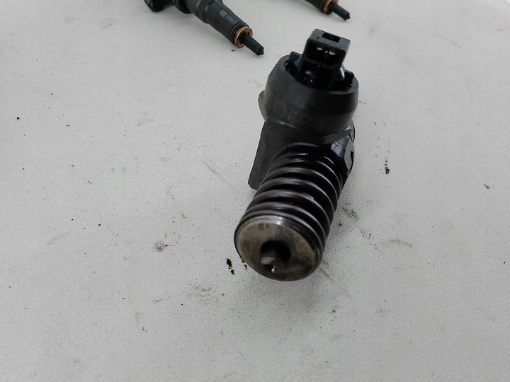 фото №8, Насос-форсунка vw passat b6 038130079tx 0986441518 1.9 tdi