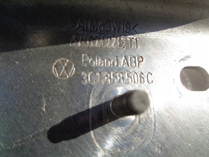 фото №8, Кронштейни консолі i стеля passat cc b6 b7