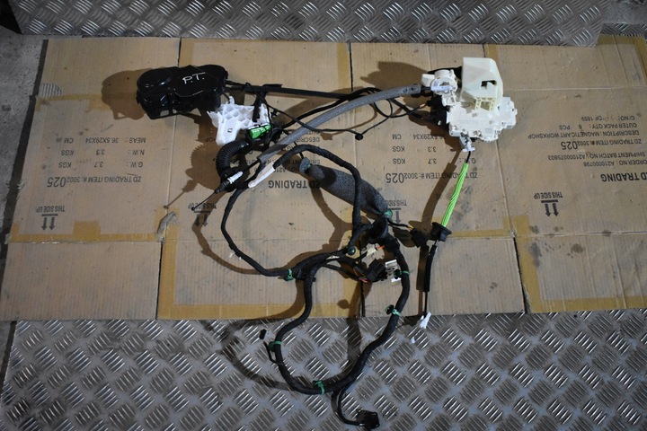 фото №1, Замок доводчик дверь установка kpl. задний правые porsche panamera 971 976 1