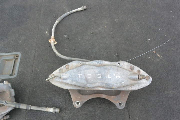 фото №7, Супорт перед правий лівий шланг tesla модель s