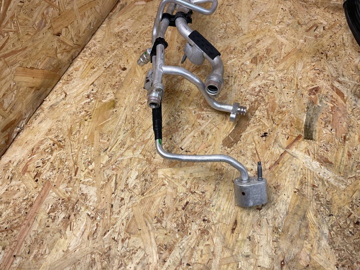 фото №8, Трубка шланг кондиціонера opel e-corsa f e-208 ii f78618 f71157 9843975180