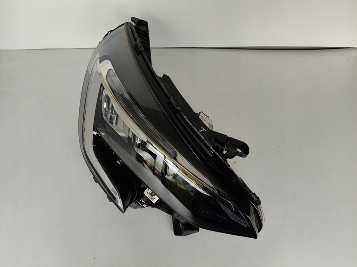 фото №3, Лампа правая фара renault clio 19- v полный led